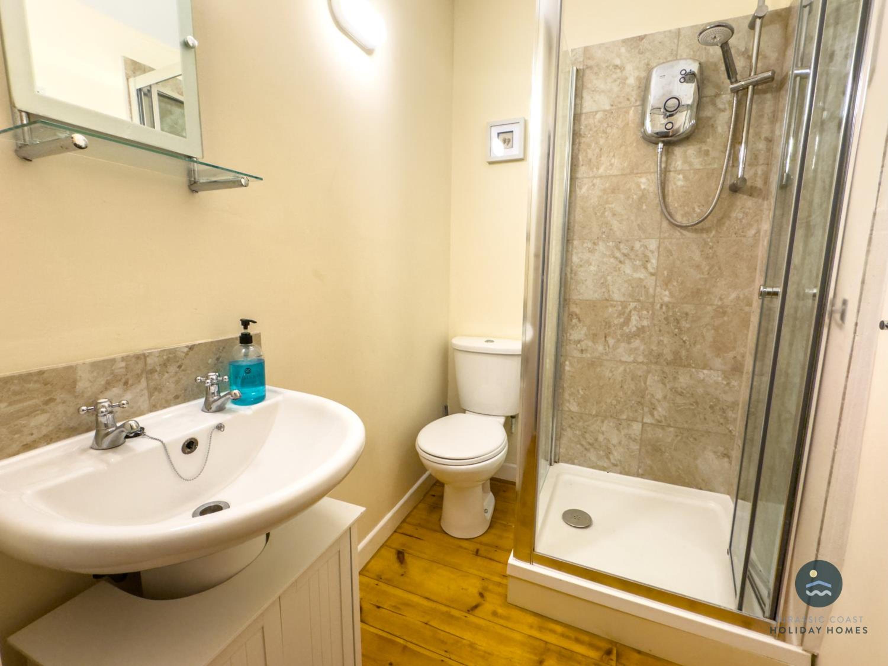 Dolphin Cottage Chesil Beach view 4