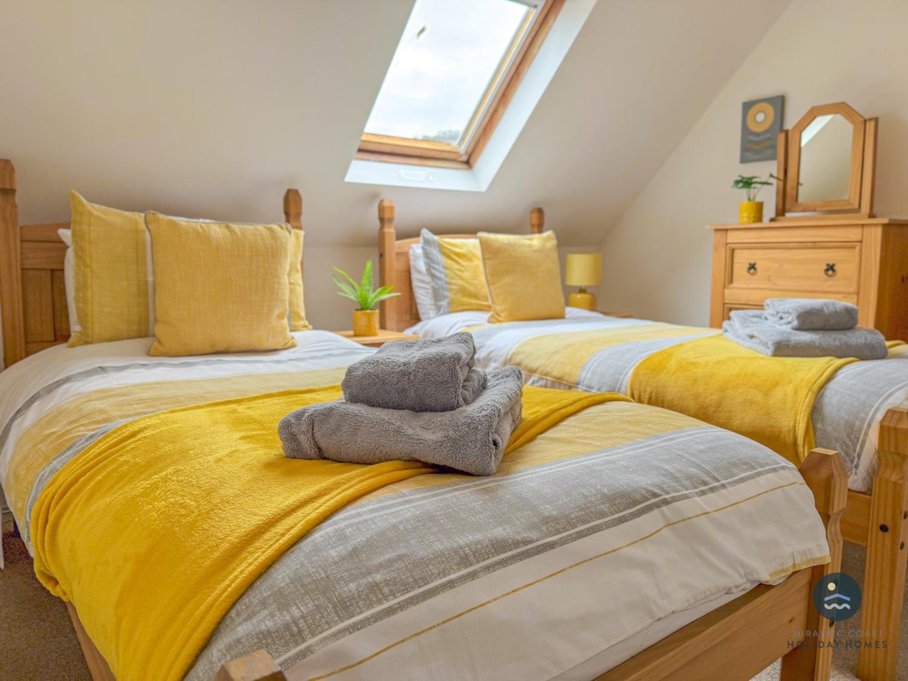 Dolphin Cottage Chesil Beach view 5