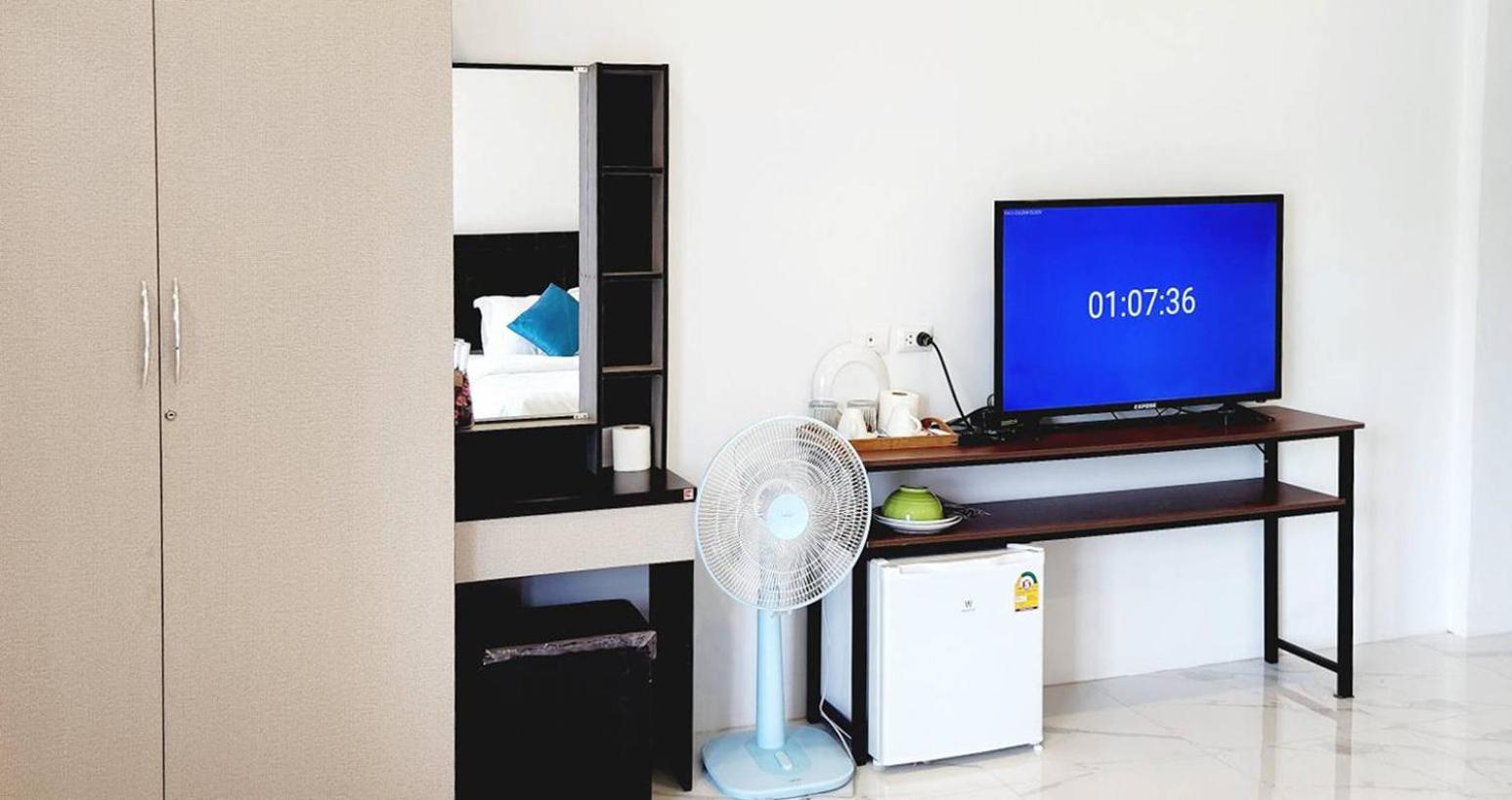 PR ROOM FOR RENT
