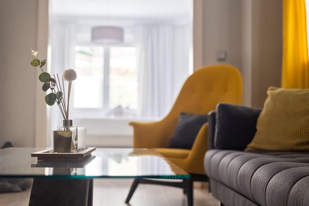Modern Lifestyle Apt in the Heart of the City view 3