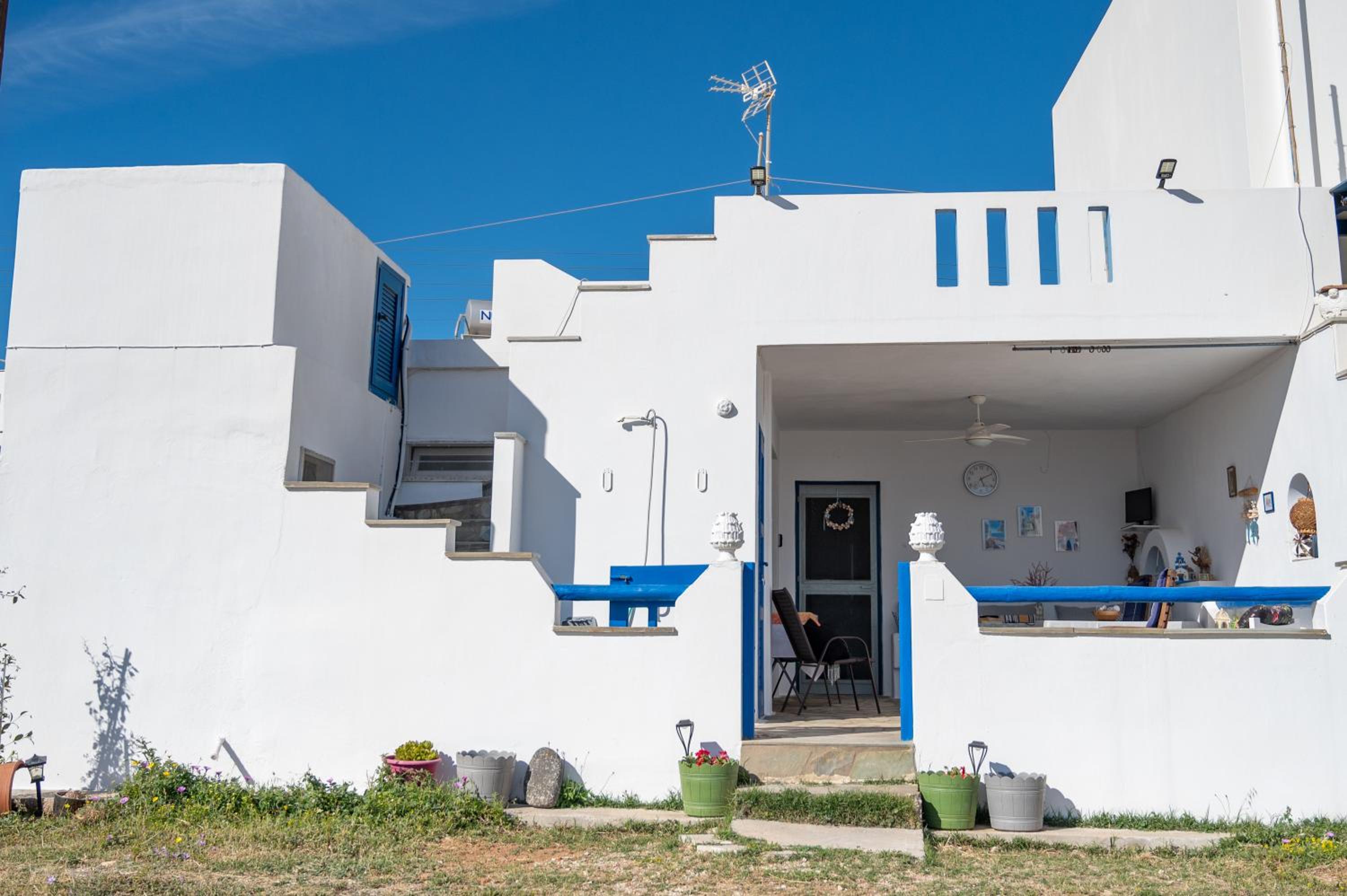 MARKOS' HOUSE