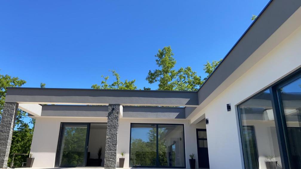 Luxury Villa Mojito