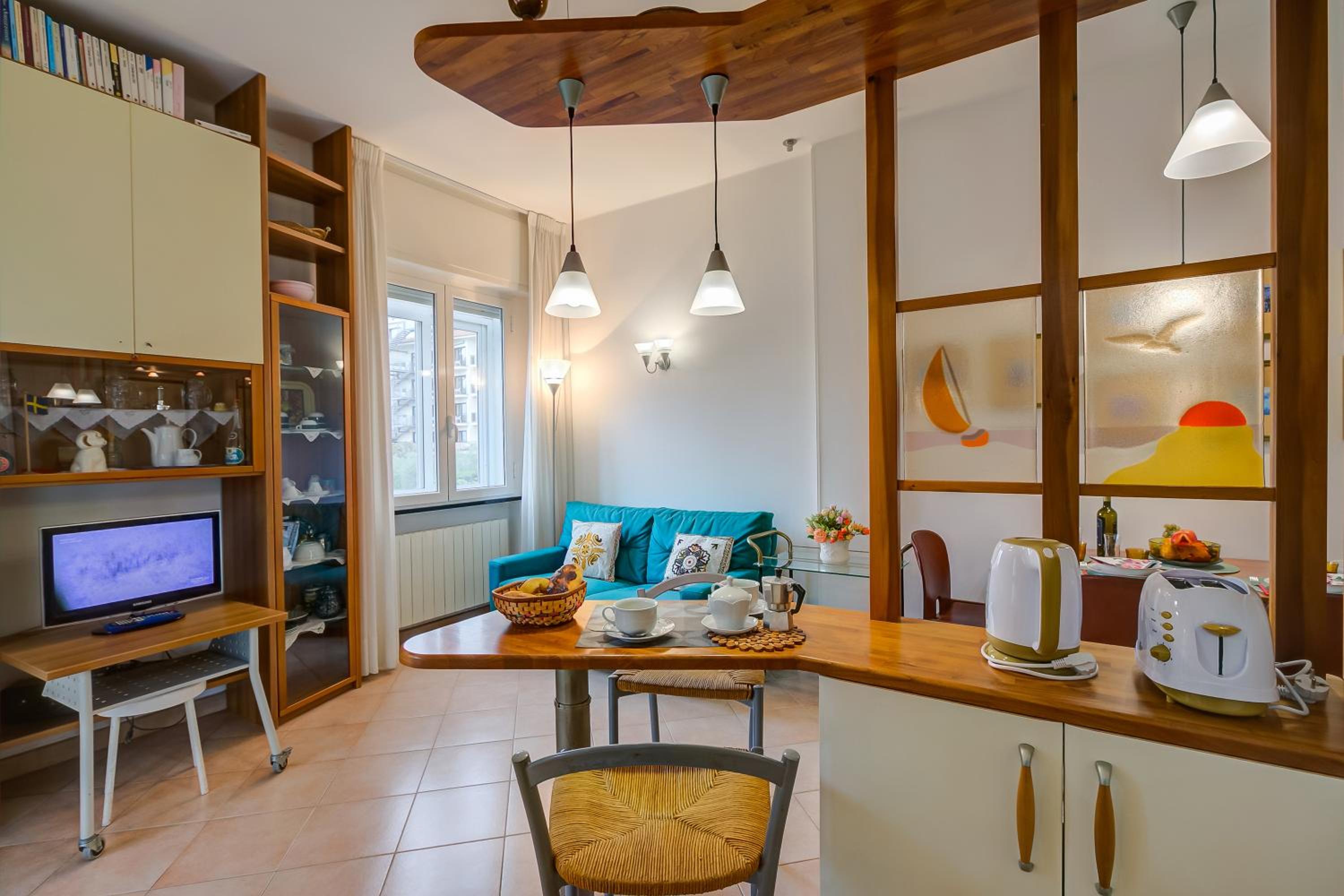 Gabri By The Sea - Happy Rentals view 3