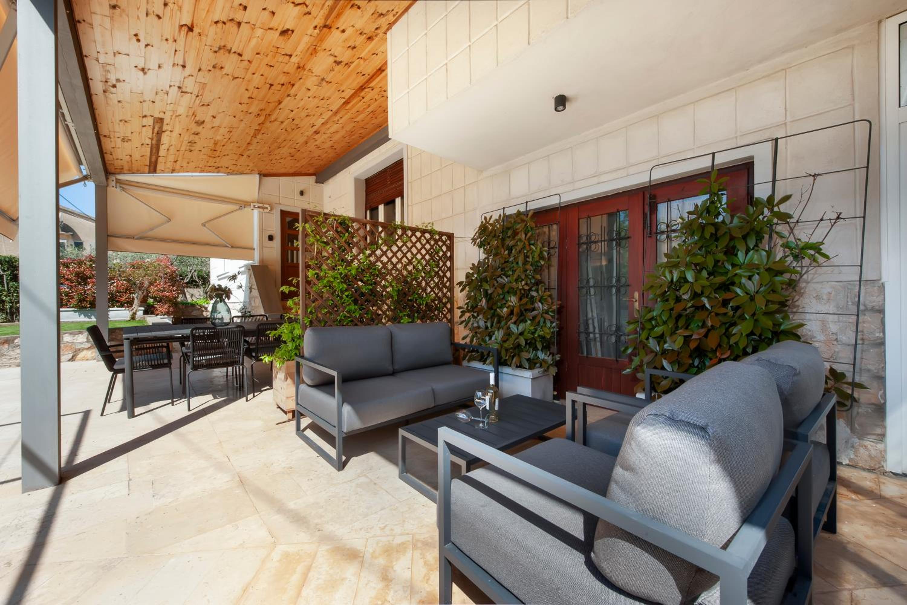 Holiday Home Istarska, private garden and hot tub