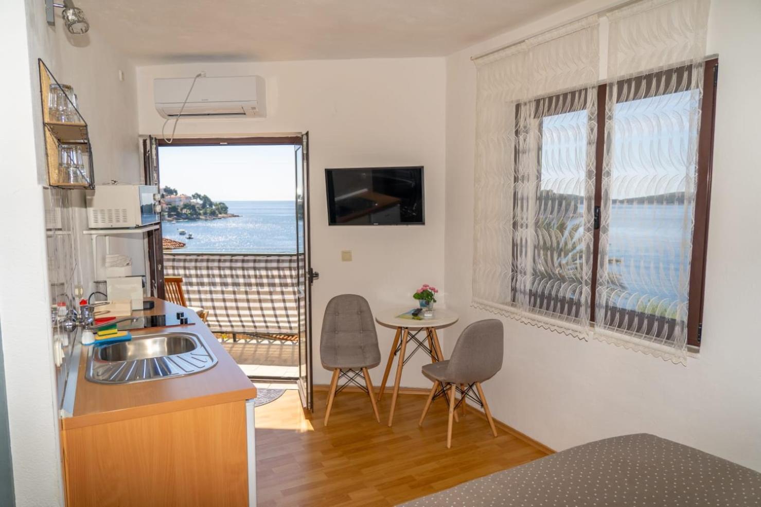Apartments Caric