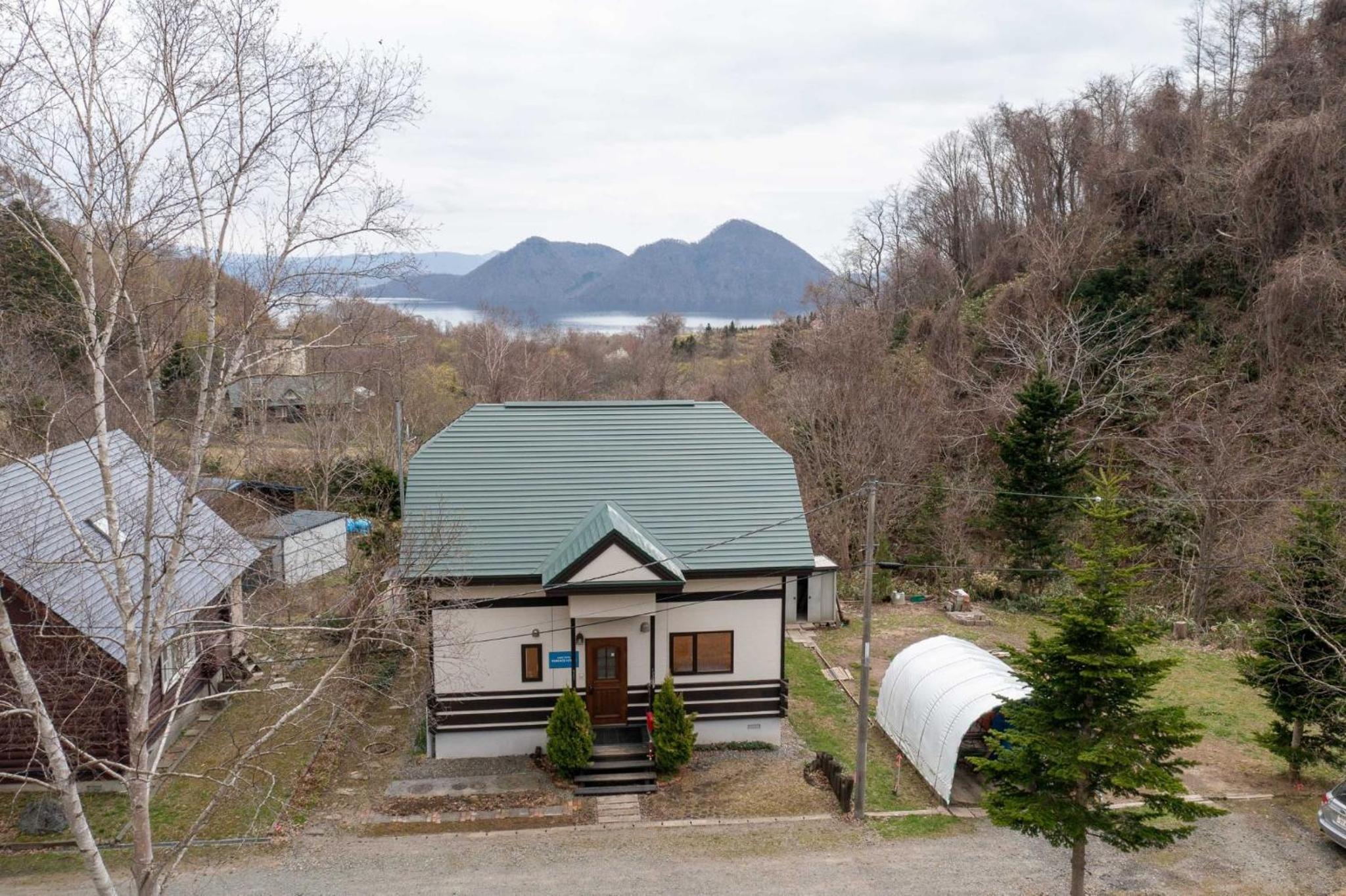 Lake Toya Terrace House view 2