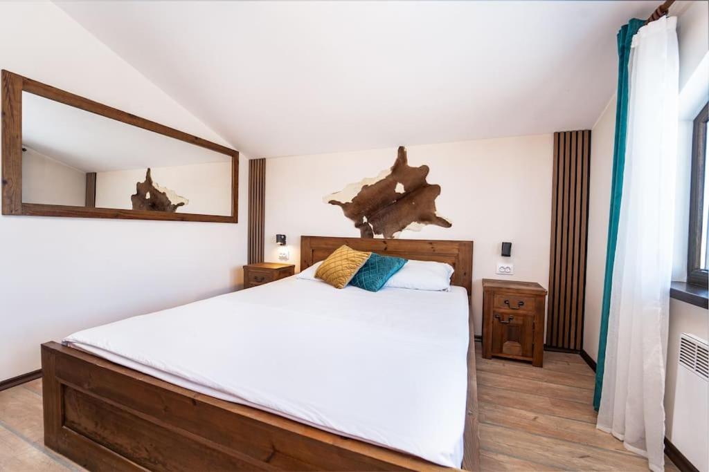 Private cozy at Alpin Lodge Studio + SPA Complex