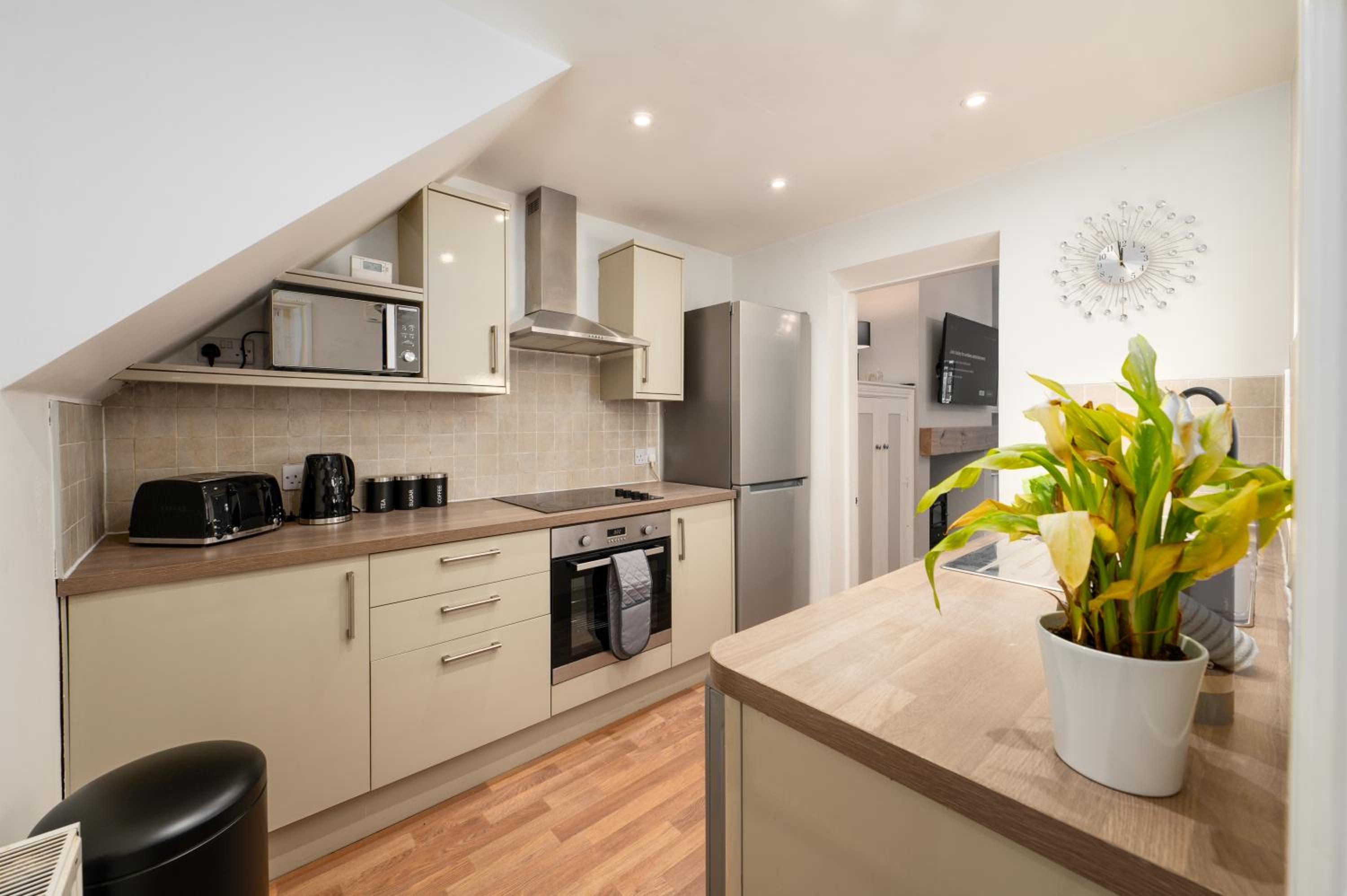Whitley Haven, Luxury Seaside Apartment view 2