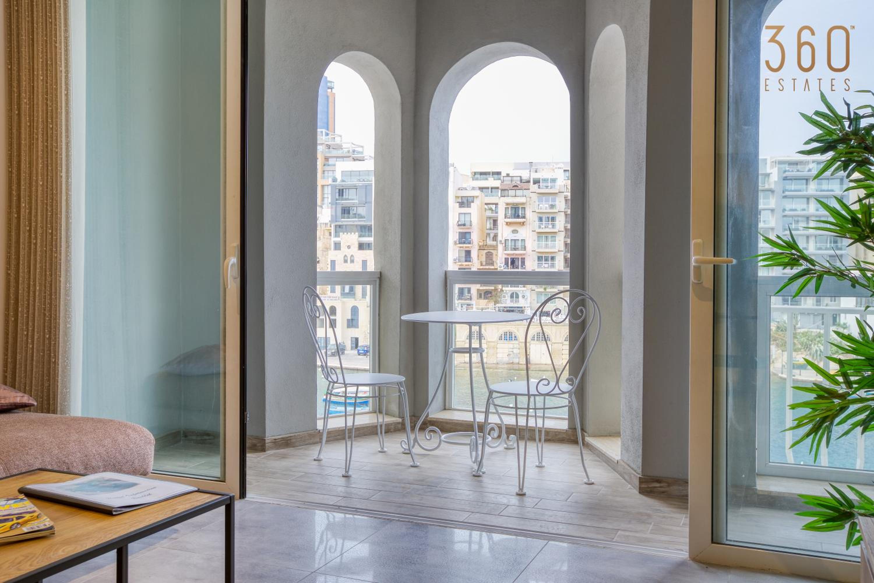 One of a kind, 1BR seafront home in St Julians by 360 Estates photo 2