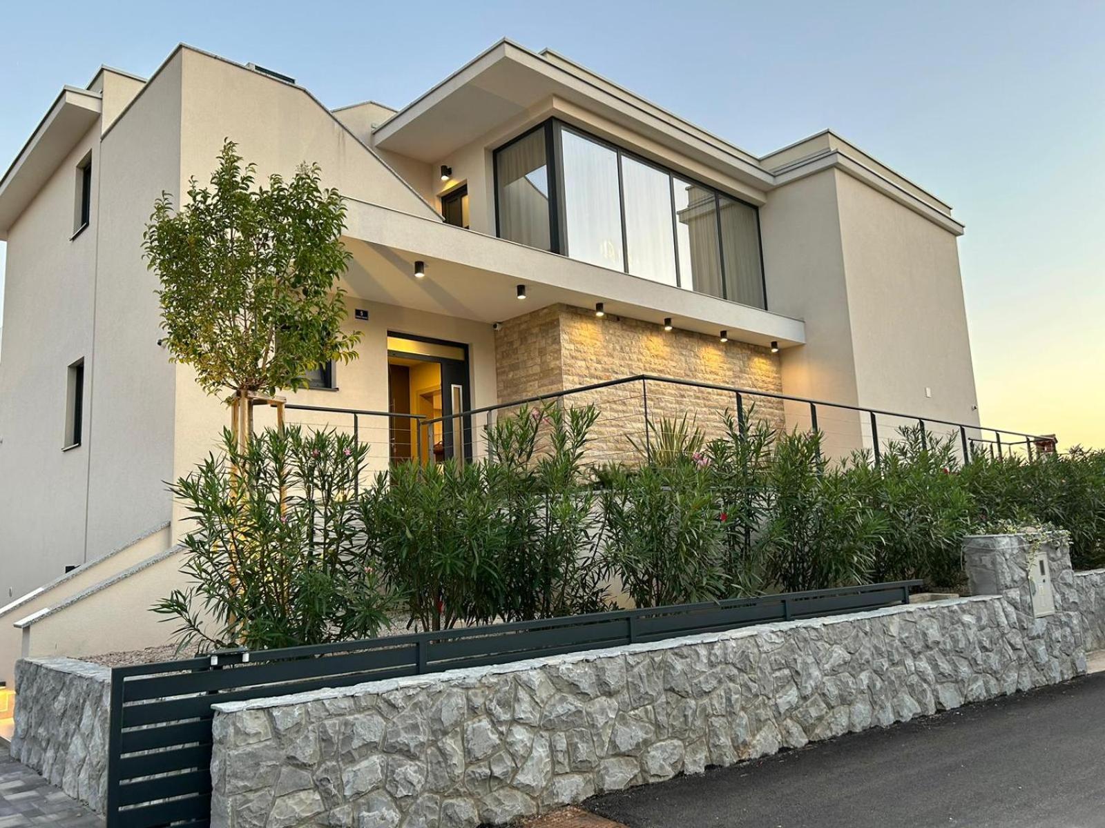 Luxury Villa Mikolina