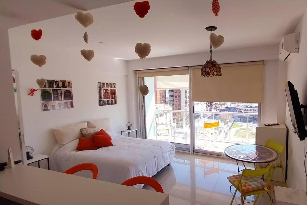 TANGO Estudio, piscina y gym