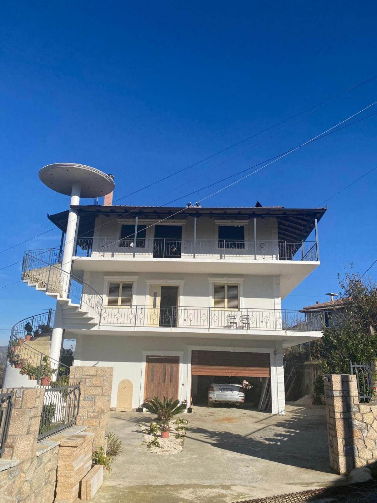 VILLA GRECA