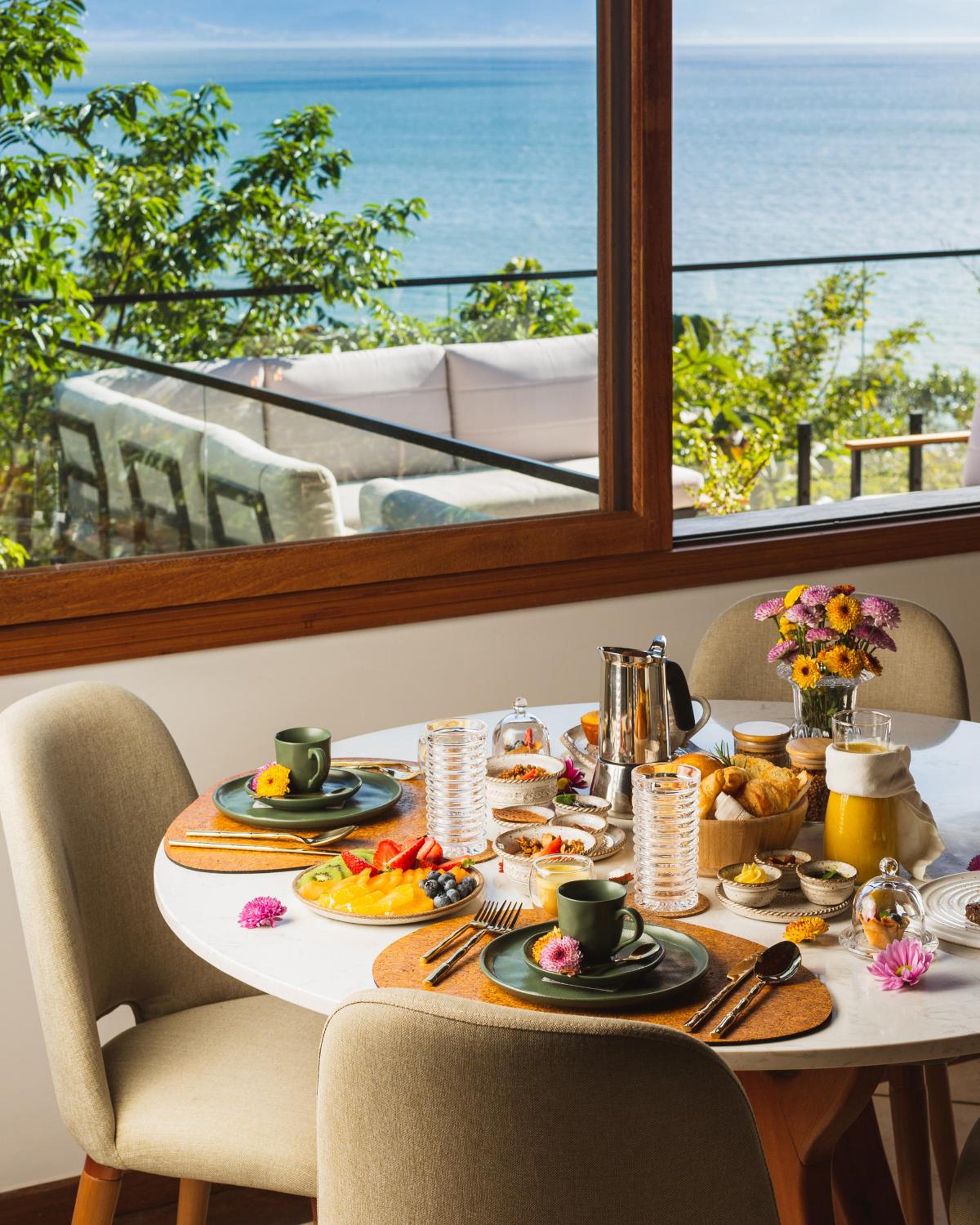 Naatooh Guest Houses