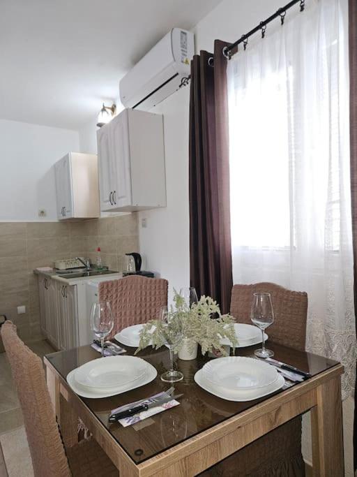 Tivat studio apartment 5 min from airport Tivat view 5