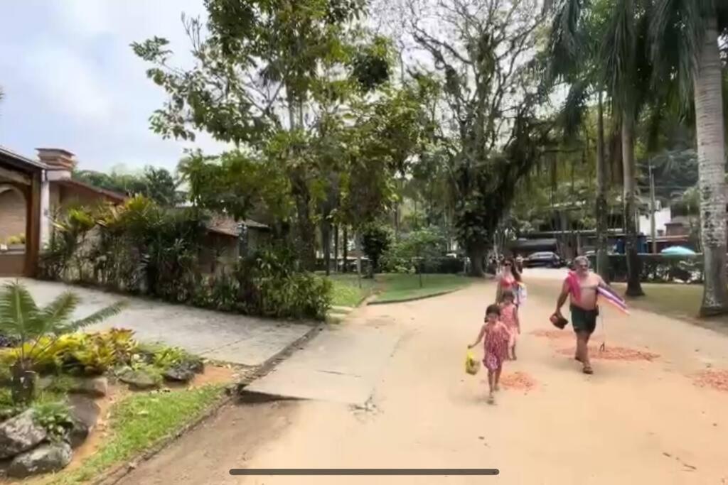 Casa 30 m da praia,condomínio Tenório