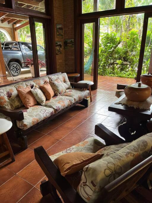 Casa 30 m da praia,condomínio Tenório