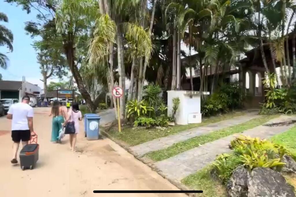 Casa 30 m da praia,condomínio Tenório