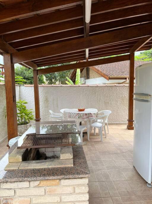Casa 30 m da praia,condomínio Tenório