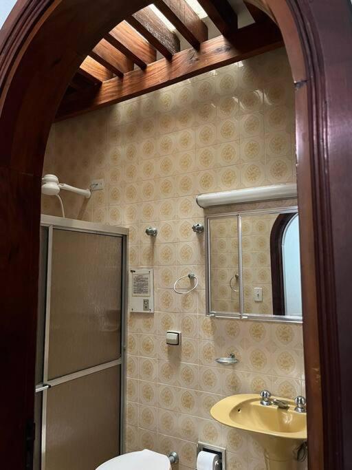 Casa 30 m da praia,condomínio Tenório