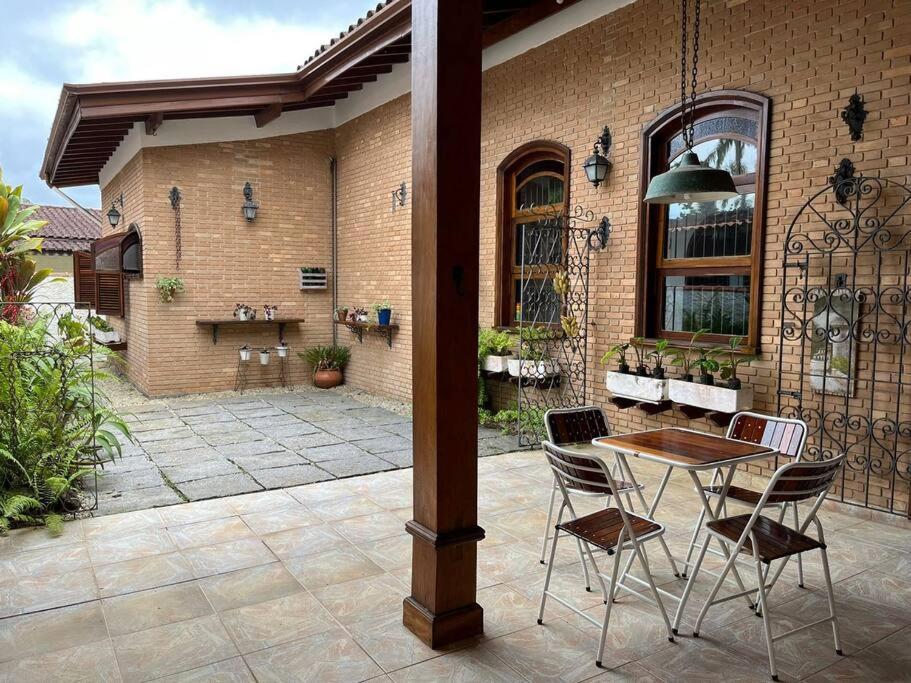 Casa 30 m da praia,condomínio Tenório