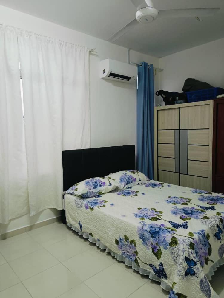 D'LailaBarokahHomestay photo 4