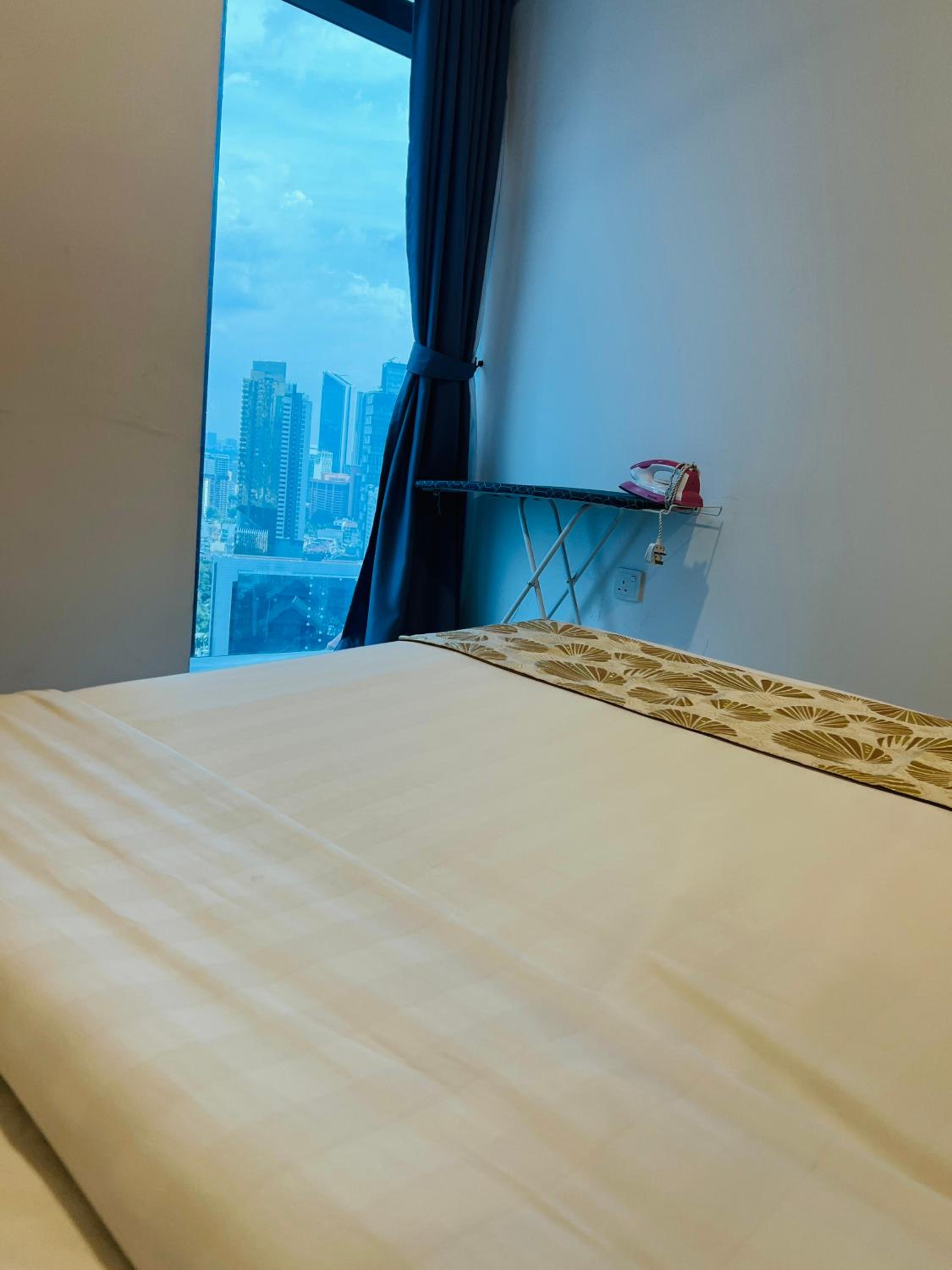 Eaton residence suites By CoX