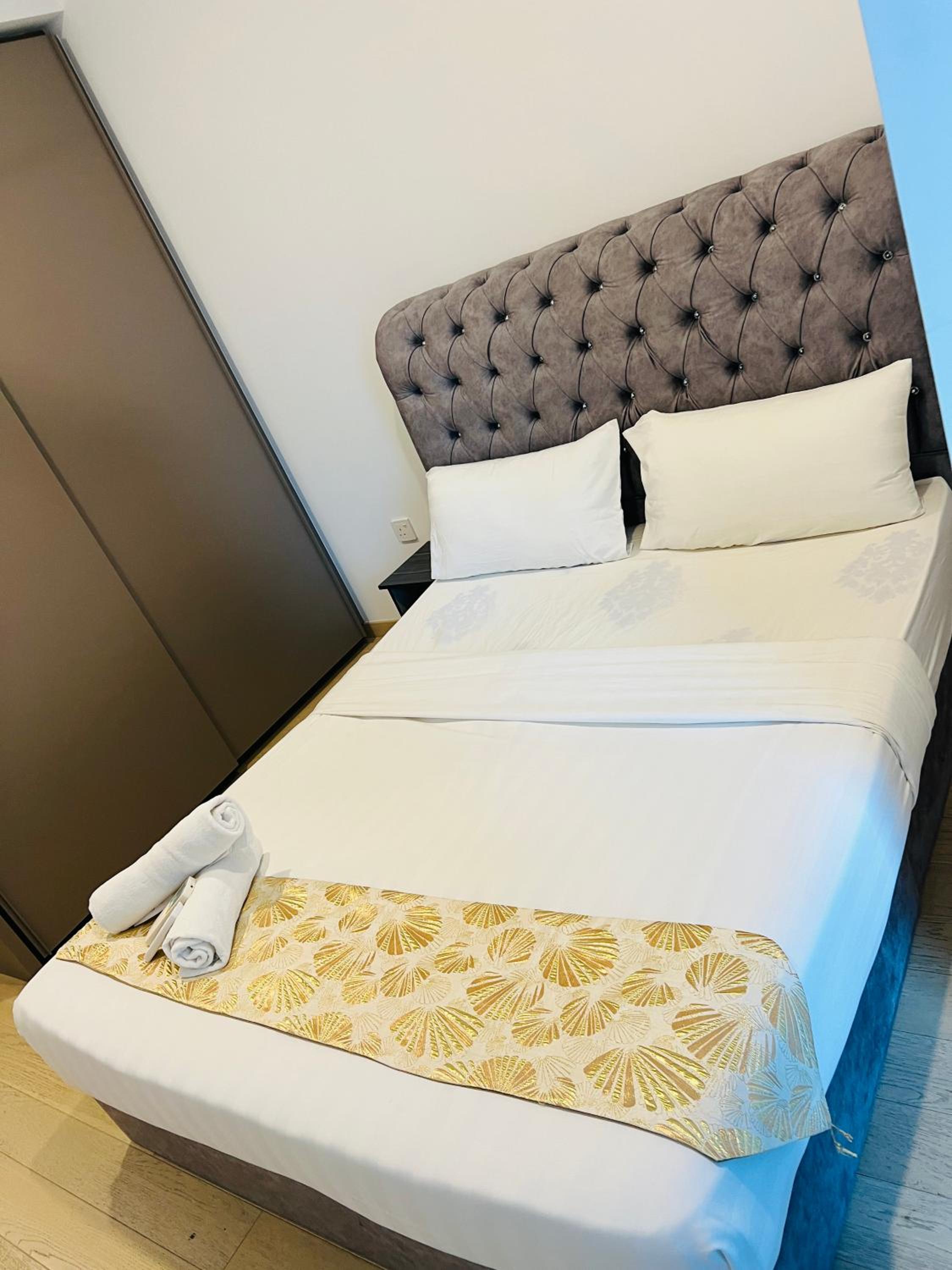 Eaton residence suites By CoX