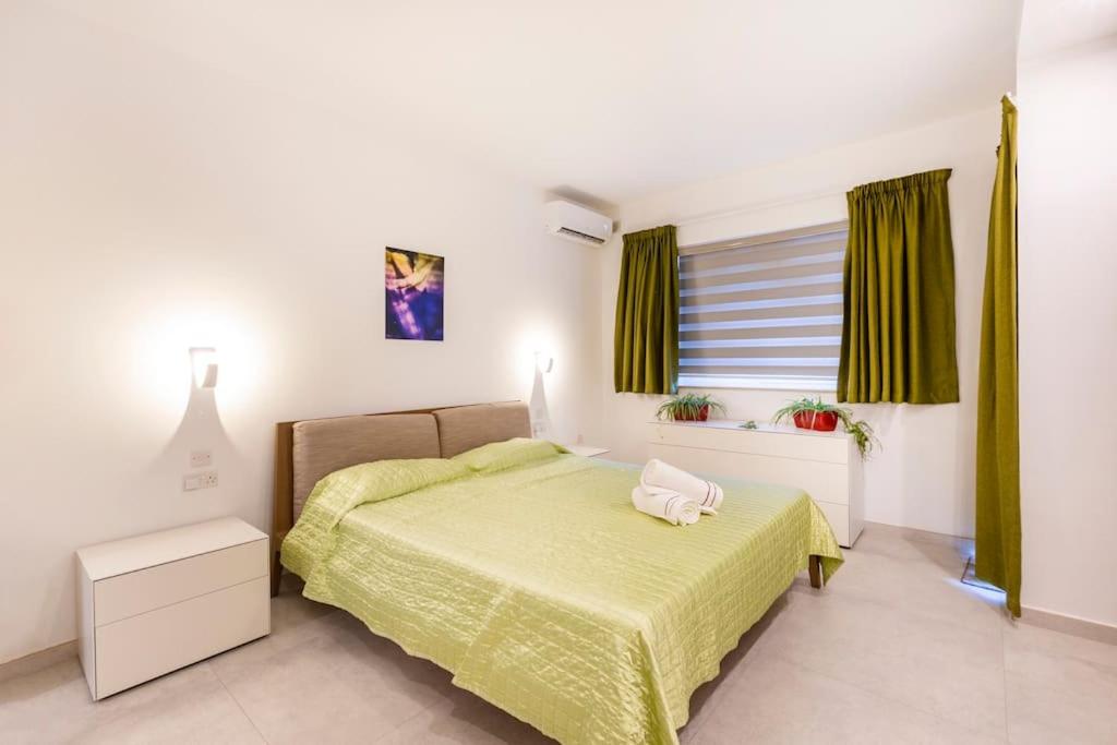 NGH12 - Lovely and Spacious 2 Bedroom Apartment