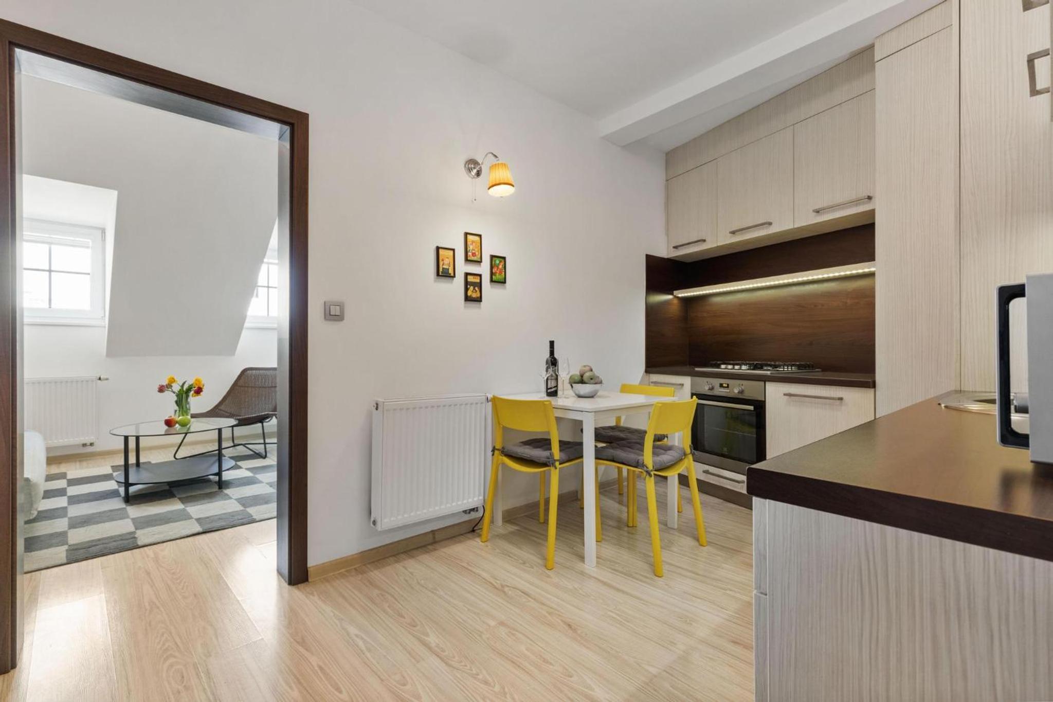 Apple apartment