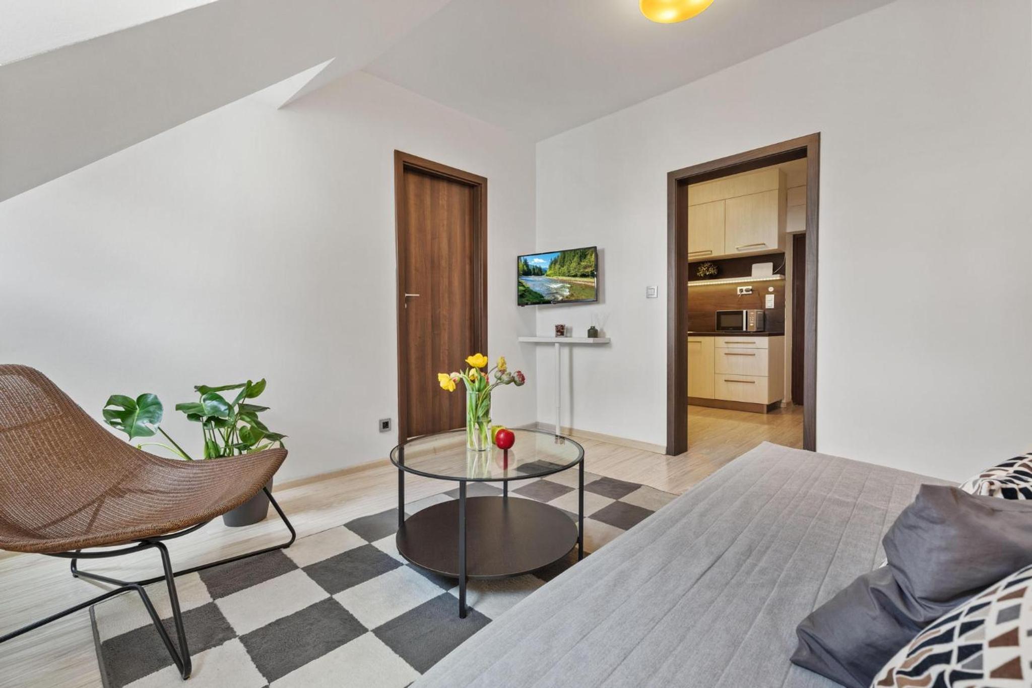 Apple apartment