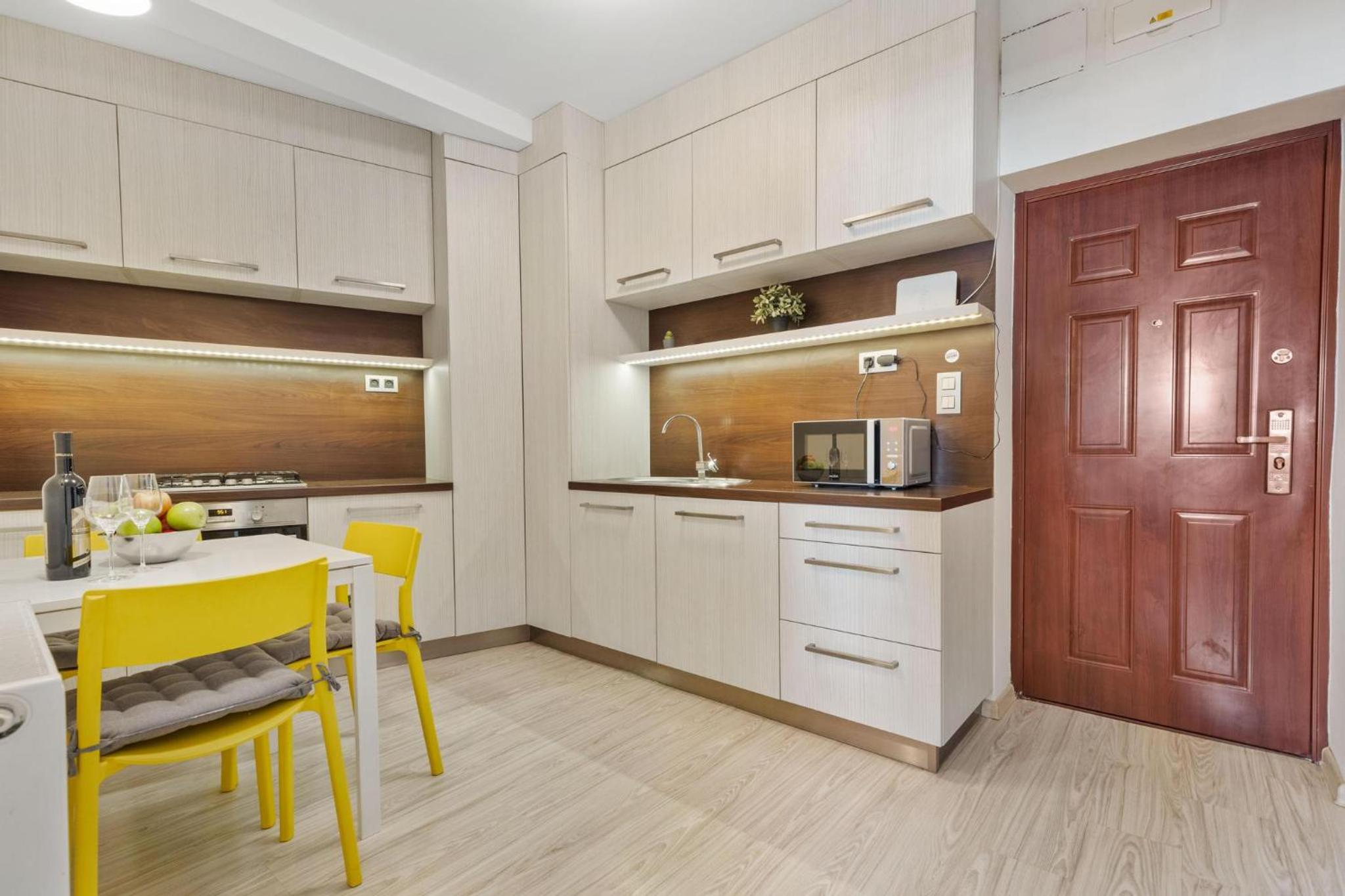 Apple apartment