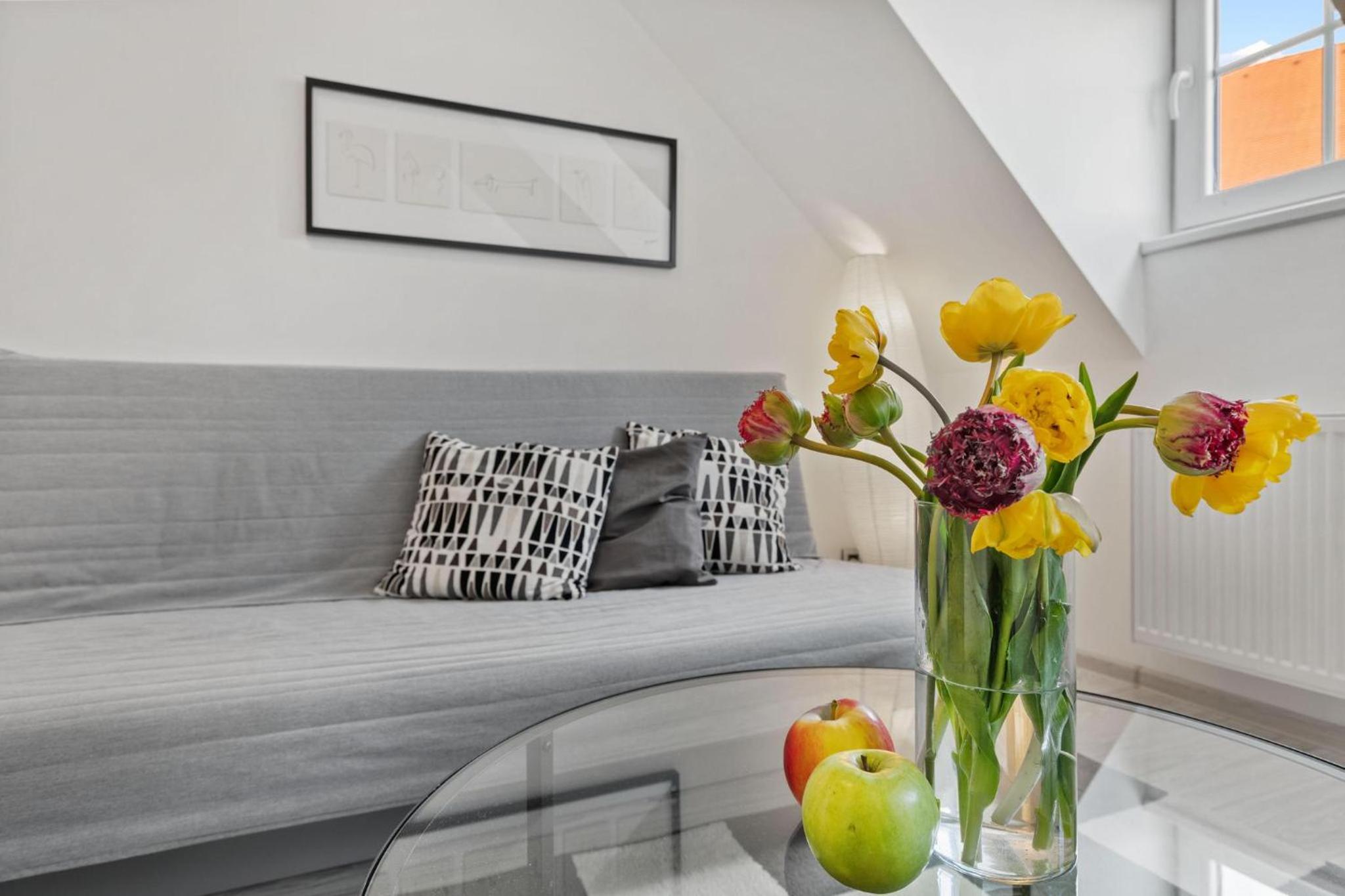 Apple apartment