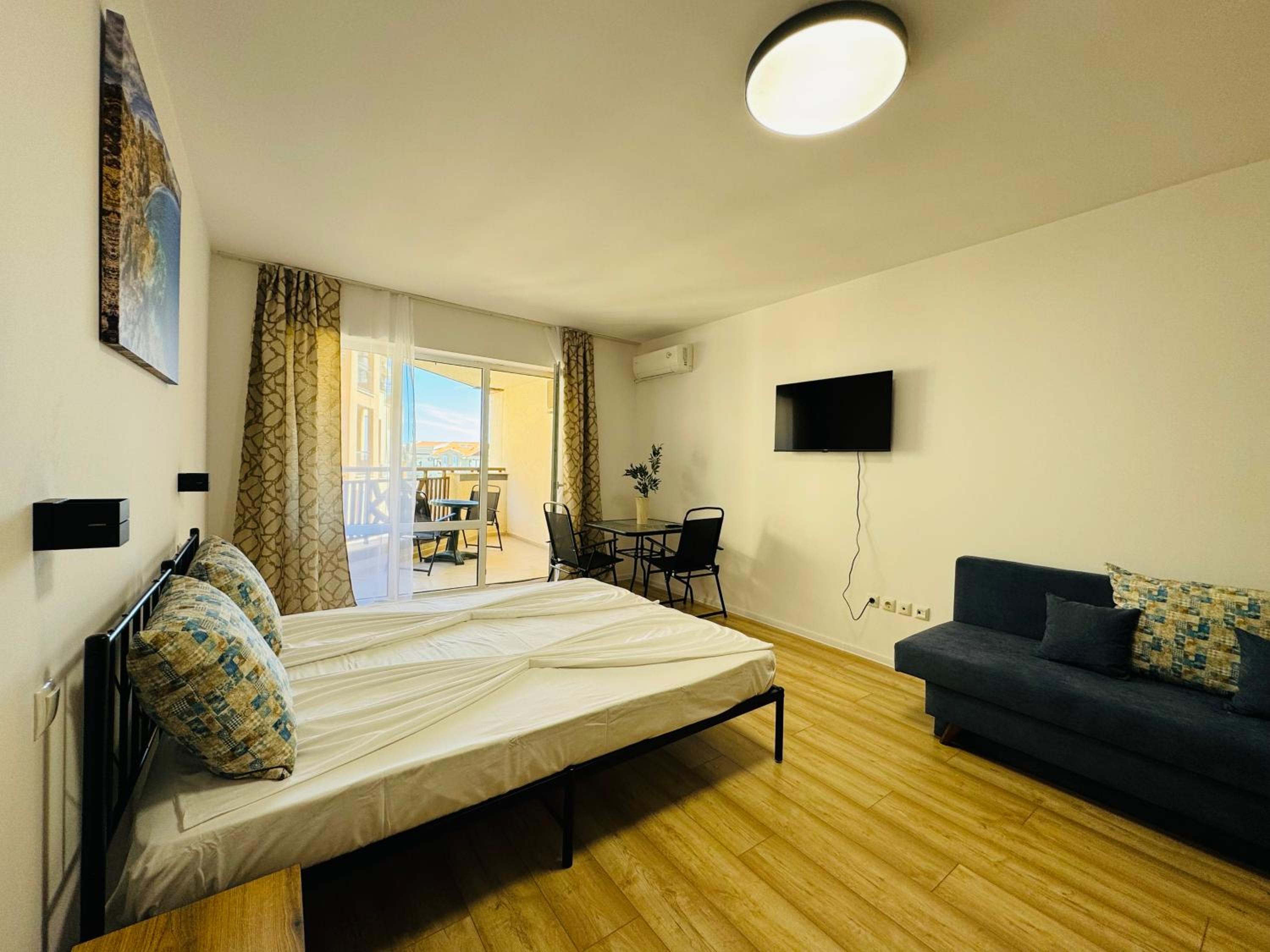 ROYAL PALM 84 Studio Sveti Vlas