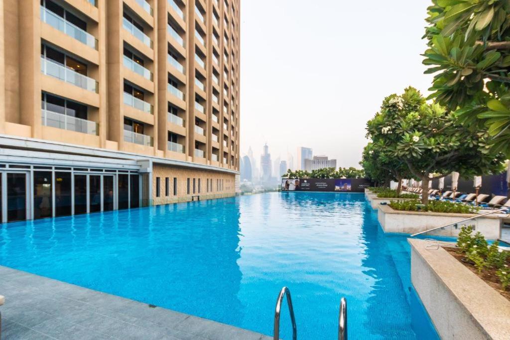 Maison Privee - Fabulous Studio with Direct Burj Khalifa Views