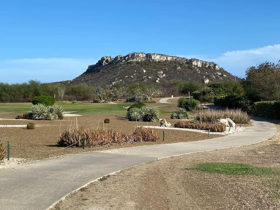Prachtige bungalow / schitterend uniek uitzicht over baai en oceaan