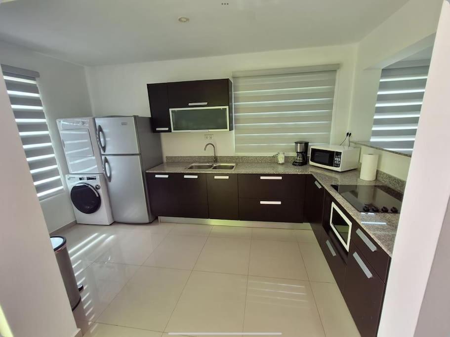 Prachtige bungalow / schitterend uniek uitzicht over baai en oceaan