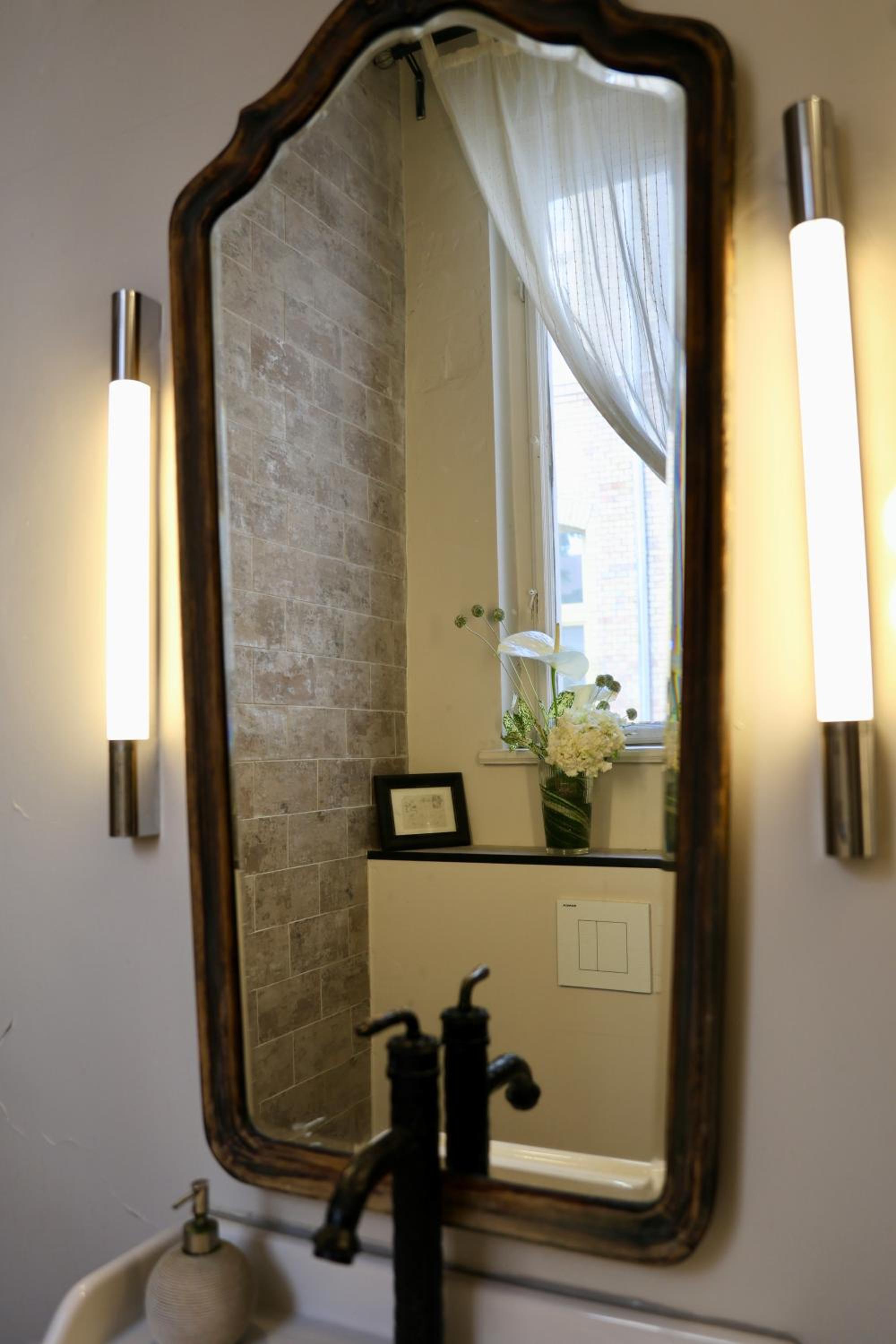 Andrassy Palace - Stylish 1 view 3
