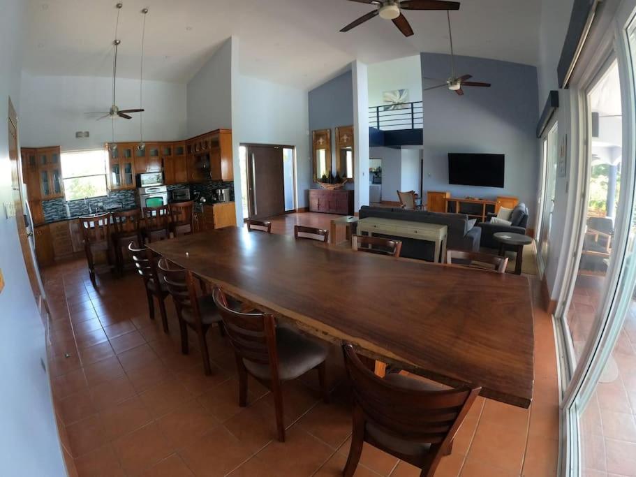 Luxury Villa with Separate Guest house and 360view