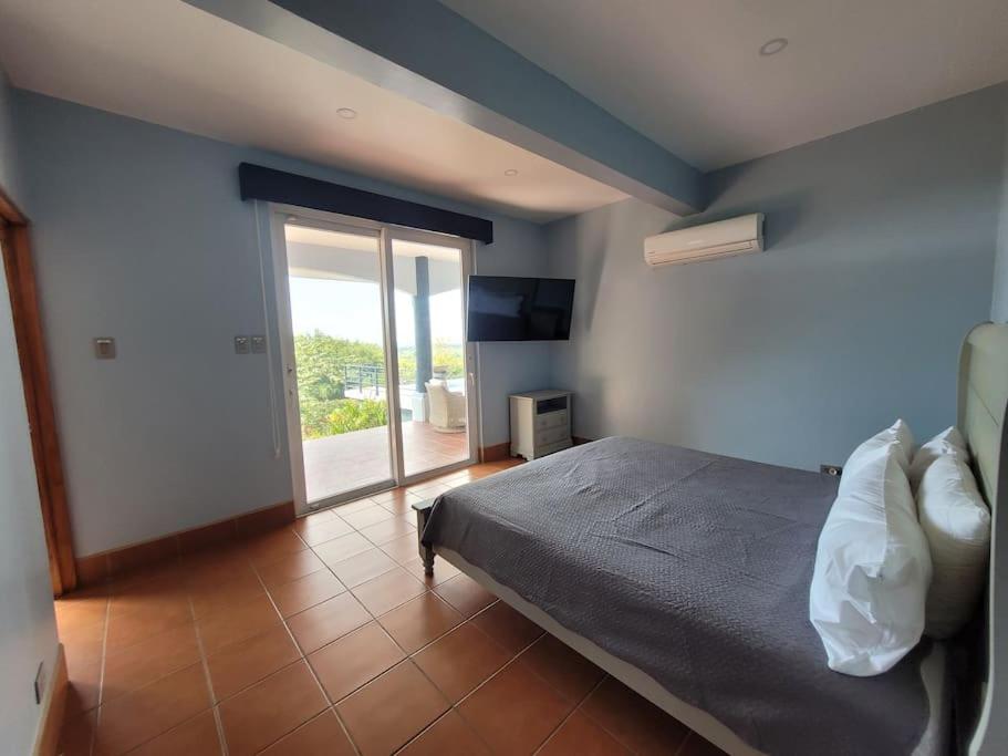 Luxury Villa with Separate Guest house and 360view