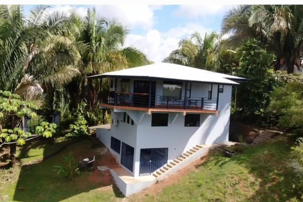 Luxury Villa with Separate Guest house and 360view