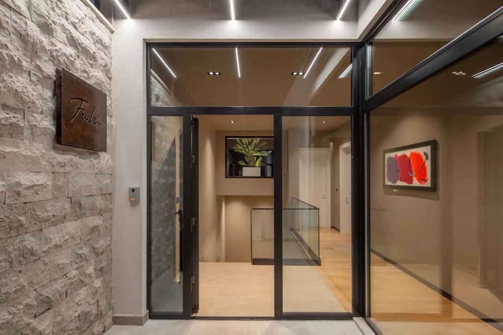 Frida's Villa