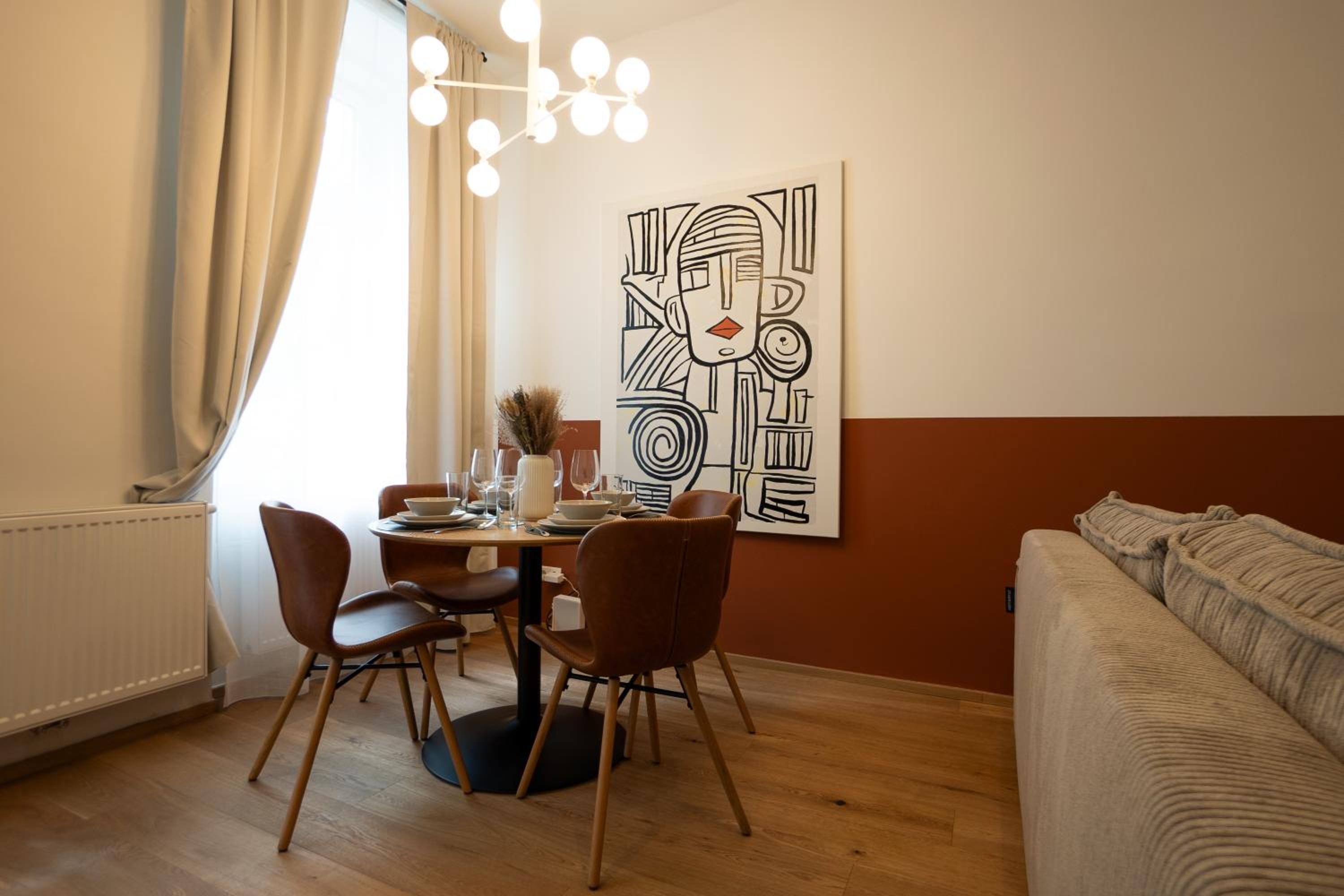 Bright, modern and central flat with a terrace