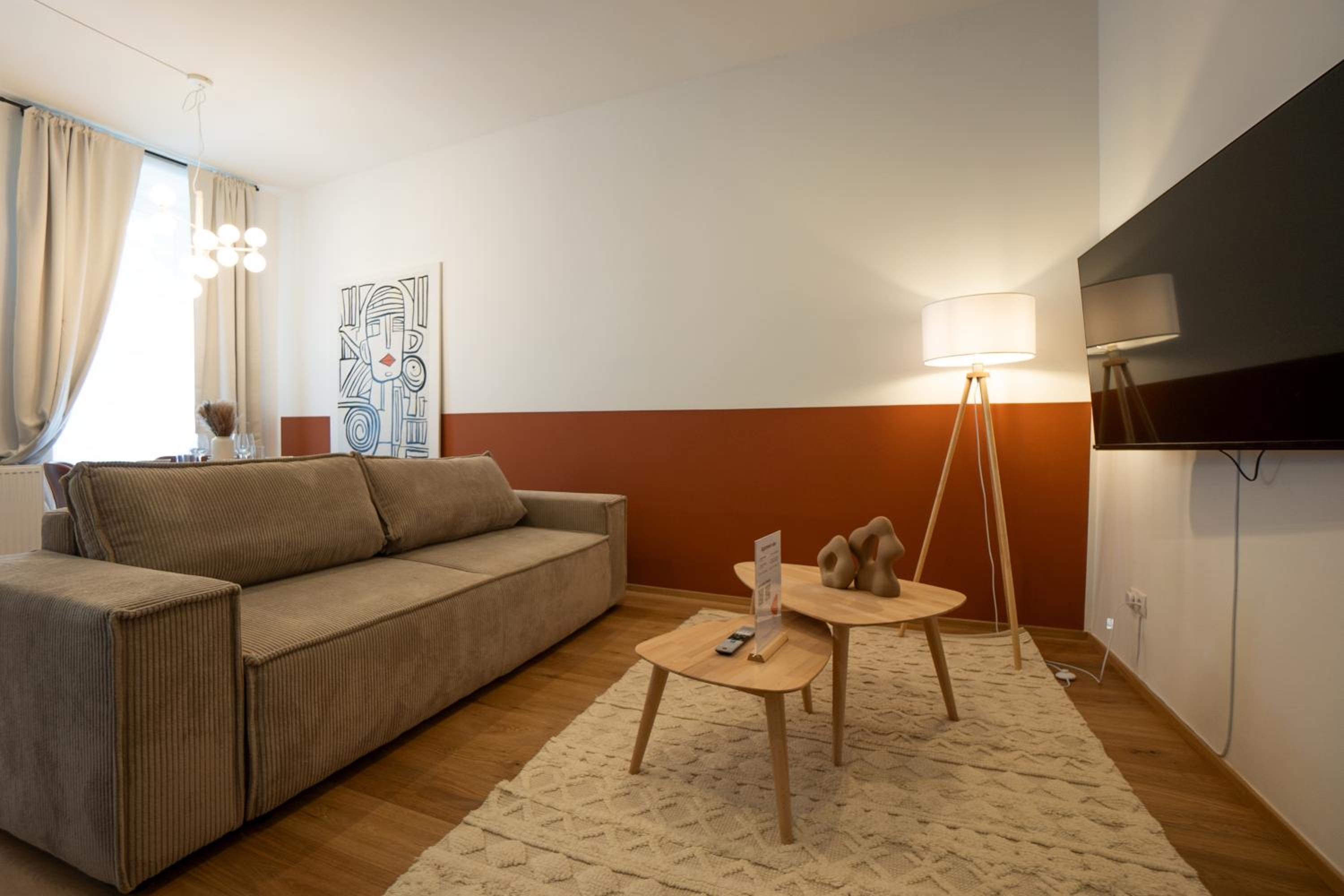 Bright, modern and central flat with a terrace