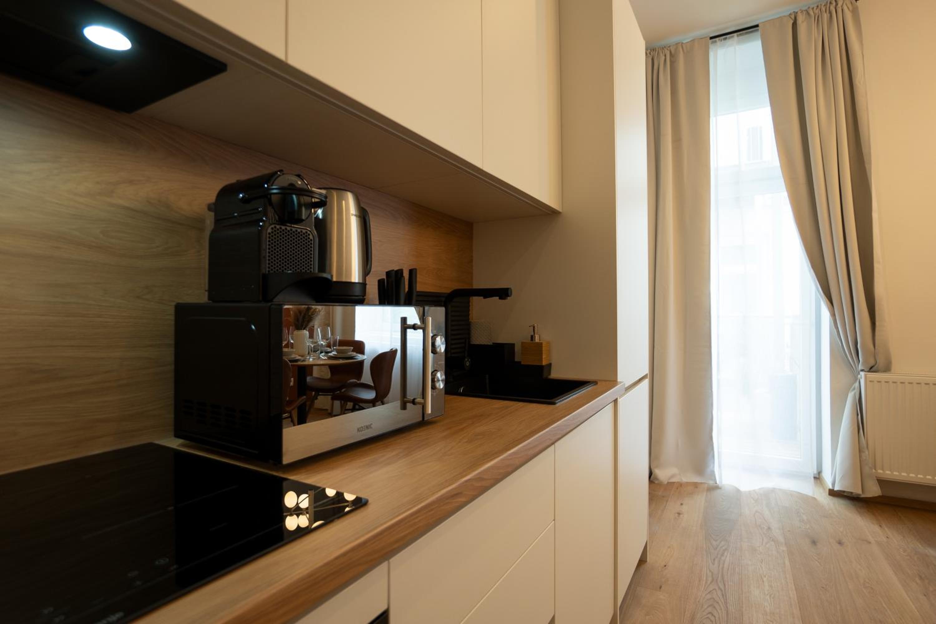 Bright, modern and central flat with a terrace