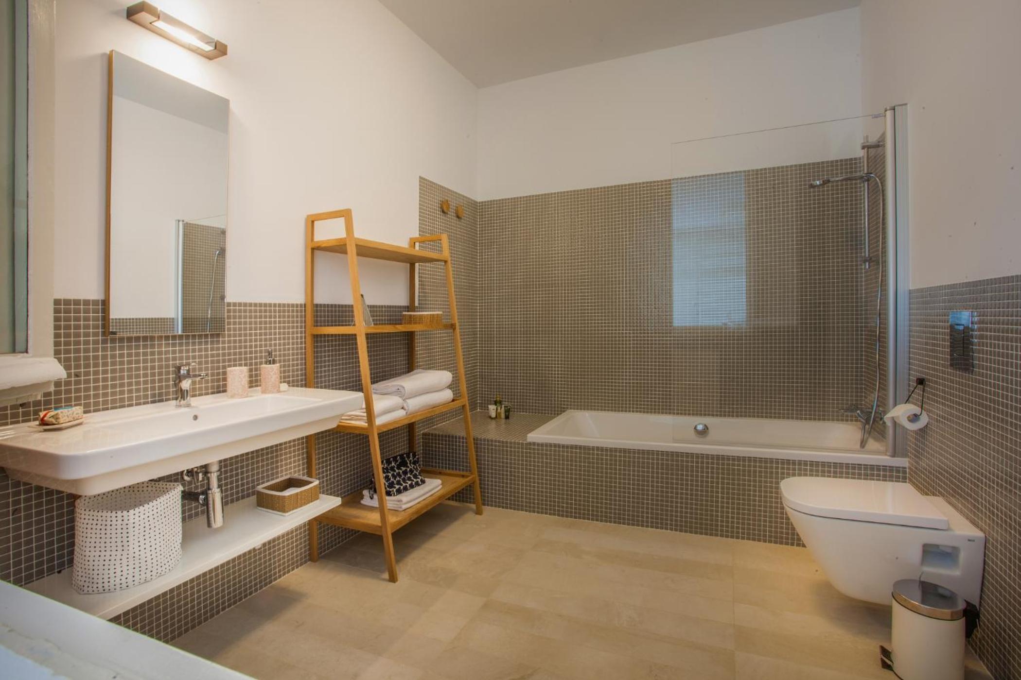 Casa Etxelaia by Aston Rentals