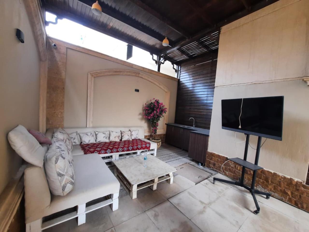 Studio with garden