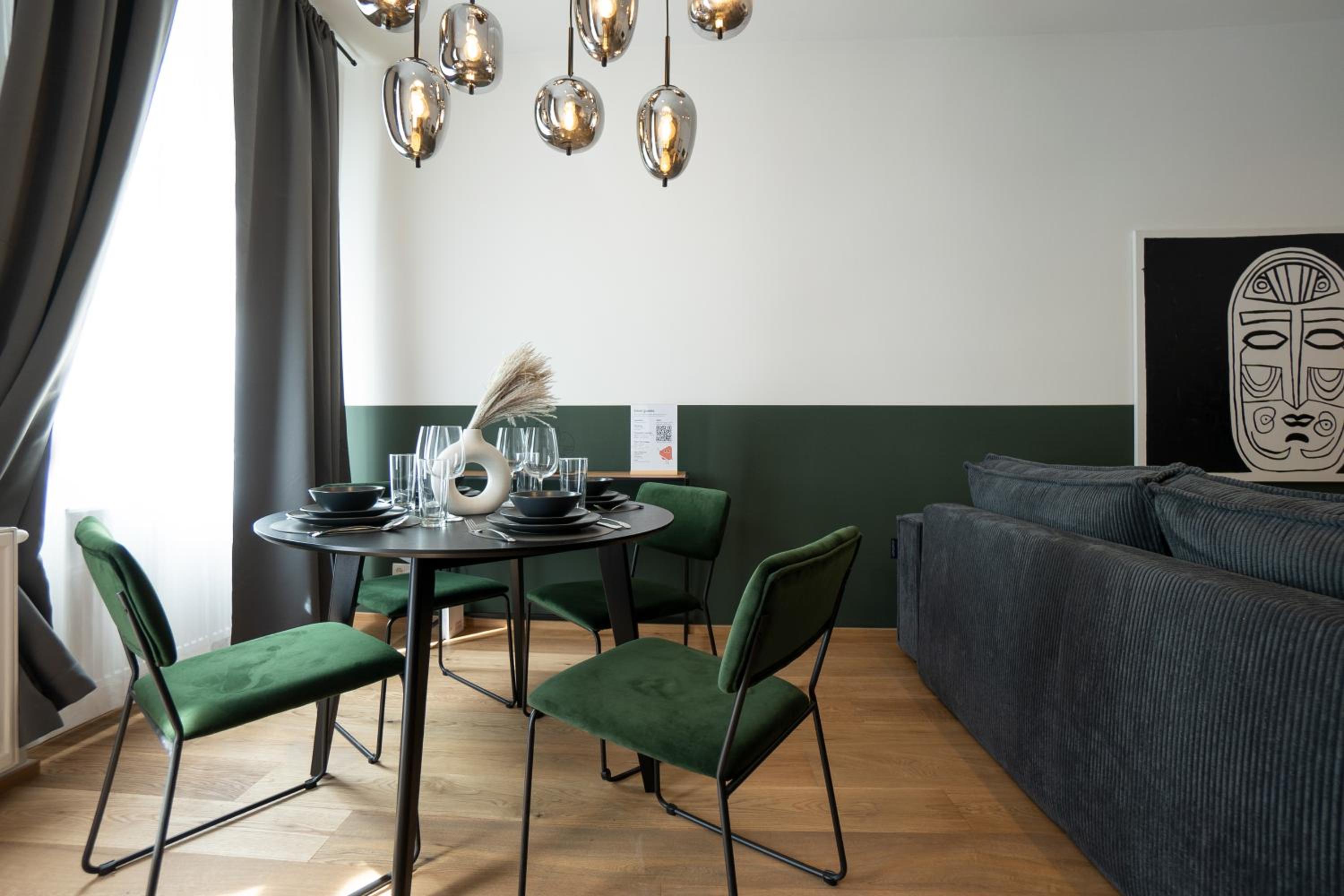 Pet-friendly flat near Belvedere