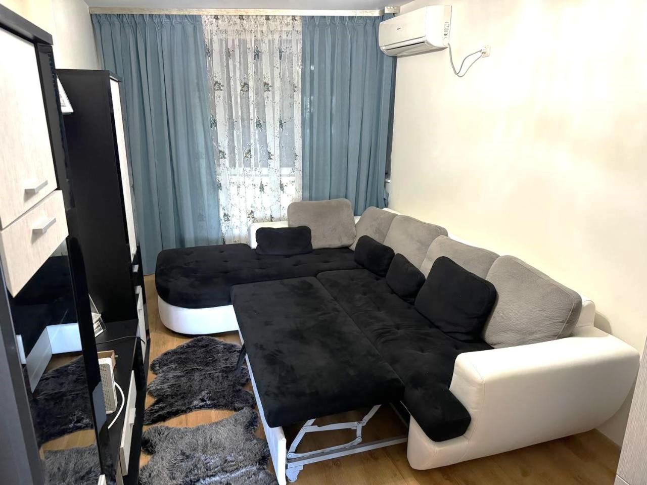 VANITY Apartments