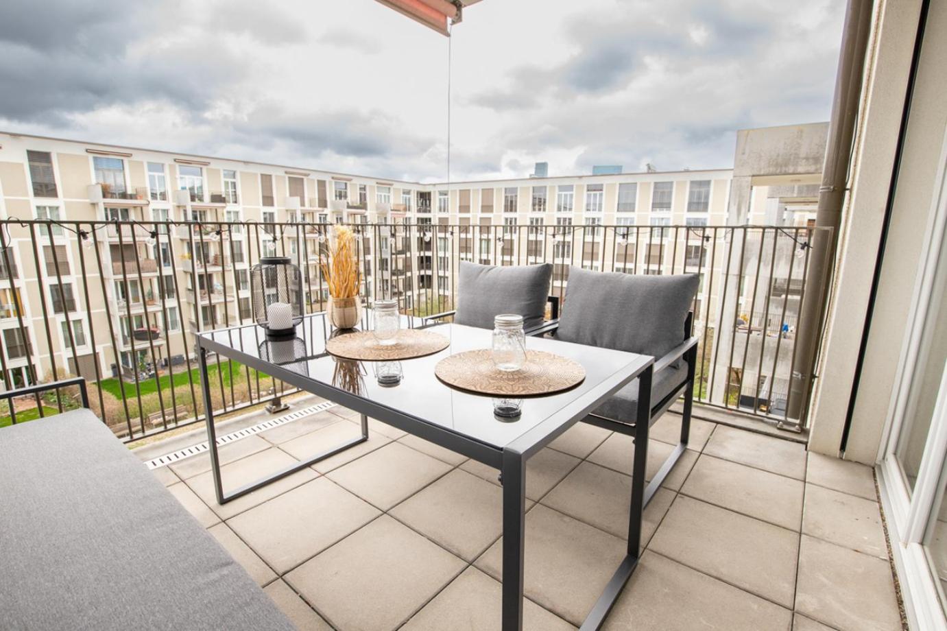 Special EiNSTEiN II Apartment Basel, Messe Kleinbasel 10-STAR