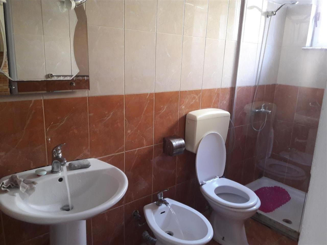 Apartament Tirane 21 dhjetori